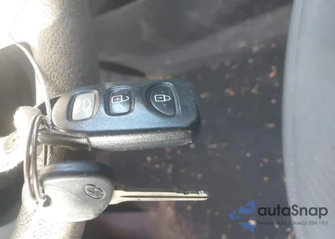 2013 Hyundai Elantra Gls из США, поврежденный, VIN 5NPDH4AE7DH372827